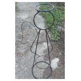 Metal angel plant stand