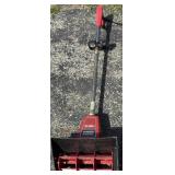 Toro power shovel