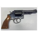 SMITH AND WESSON 357 MAG. BLUE