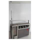 VTG PANASONIC AC BATTERY RADIO