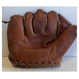 J.C.HIGGINS EARLY WYNN KID'S BASEBALL GLOVE