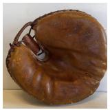 VTG RAWLINGS ED BAILEY BASEBALL CATCHERS MITT