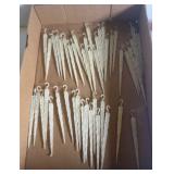 45-WHITE CHRISTMAS ICICLES