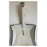 RARE WHITE GRANITEWARE SCOOP SHOVEL