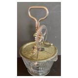 EARLY MEASURING CUP WITH MIXER