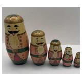 RUSSIAN STYLE FIVE PIECE NESTING DOLL SET