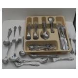 ONEIDA STAINLESS SILVERWARE DIFFERENT PATTERNS