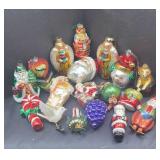 LOT OF CHRISTMAS ORNAMENTS