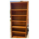 OAK BOOKCASE WITH 6 SHELVES