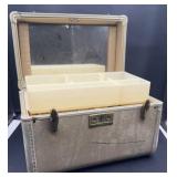 VINTAGE SAMSONITE OVERNIGHT CASE