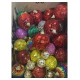 BOX IF MIRROR BALL CHRISTMAS ORNAMENTS