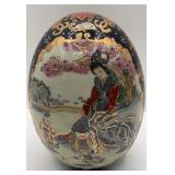 SATSUMA STYLE PORCELAIN A GEISHA GIRL