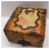 VINTAGE VICTORIAN STYLE BOX -as is