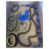ASSORTMENT OF GLASS BEAD AND OTHER NECKLACES