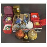 ASSORTMENT OF CHRISTMAS ORNAMENTS