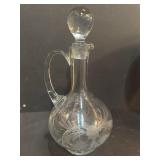 CRYSTAL GLASS DECANTED