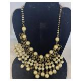 MUTI-STRAND NECKLACE-FAUX PEARLS