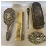 VTG BRUSH AND COMB SET-BROOCH