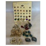ASSORTMENT OF EARRINGS