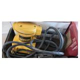 Dewalt Palm Sander & Sandpaper