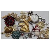 Assorted Vintage Jewelry