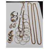 Assorted Vintage Jewelry