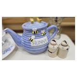 Disney Hunny Teapot & Salt & Pepper Shakers