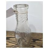 Round Qt. Embossed Isaly
