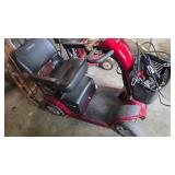 Electric Scooter, Lights up, Charger included