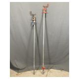 2 Pipe Clamps