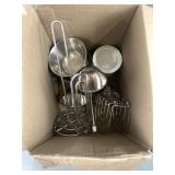 Box of Misc Resturant/ Kitchen Items