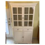 White Modern Kitchen Cabinet