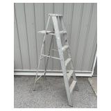 Aluminum Step Ladder
