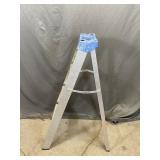 Fold Up Step Ladder