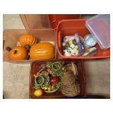 Thanksgiving/Fall Decor in Bins