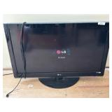 LG Flat Screen TV Model LG 42LH40