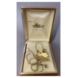 Early Astor 14Kt Gold Leaf Ladies Necklace Pendant