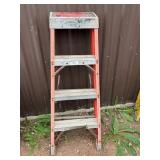 Louisville 3-Step Fibreglass Ladder