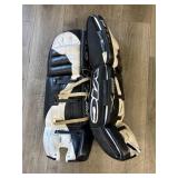 Vic Goalie Pads X-Weave