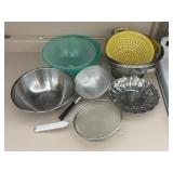 Colanders, Sieve, Serving Bowls, Steamer Basket