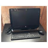 HP Desktop Computer Monitor w/ Keyboard & Mouse