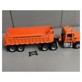 First Gear 1:34 Scale Die Cast Mack Granite Truck