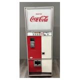 Vintageï¿½Selectivendï¿½Coca-Cola Vending Machine