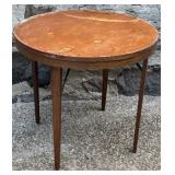Bent Leg Collapsing Round Games Table