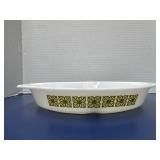 a vintage Pyrex Verde Green Square Flowers 1