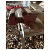 Vise and Metal table. Will need help loading