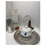 Kitty Casserole Dish with lid Cake Plate Pampered