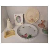 Royal Heritage Cameo Ribbon Vase with Ceramic