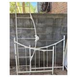 Metal Ornate DayBed Missing Railing