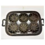 Vintage Turks Head Gem  Cast Iron Muffin Pan